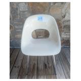Retro-style vanilla colored chair