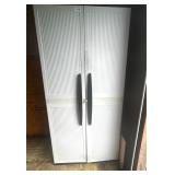 STORAGE CABINET WITH SHELVES - LOCKABLE