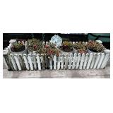 GARDEN GATE FLOWER BED WITH LIVE FLOWERS