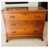 ATQ FEDERAL 3 DRA CHEST,BALL/CLAW FEET,BRASS PULLS
