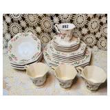 VINTAGE NIKKO "CLASSIC COLLECTION" JAPAN 20 PIECES