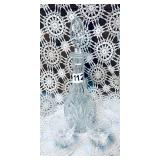 CRYSTAL DECANTER AND 2 CRYSTAL CORDIALS