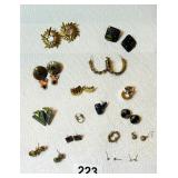 VINTAGE COSTUME PIERCED  EARRINGS LOT