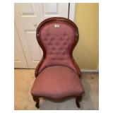 ANTIQUE VICTORIAN TUFTED BUTTON BACK PARLOR CHAIR
