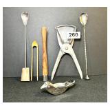 VINTAGE BAR TOOLS, JUICER,MUDDLER,BIRD LEMON PRESS