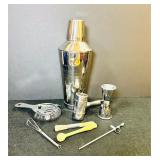 VTG IRVIN-WARE SS SHAKER, JIGGER, ETC