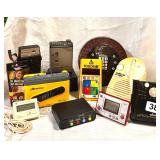 VTG RADIOS,ETC ATARI TOUCH,RADIO ONA ROPE,COLECO