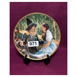 "DOROTHY MEETS THE SCARECROW" COLLECTORS PLATE
