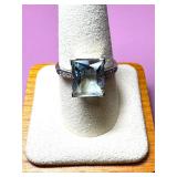 14K AQUAMARINE & DIAMOND RING 9.5 (4GRAMS)