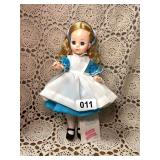 VINTAGE ALICE IN WONERLAND MADAME ALEXANDER DOLL