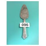 STERLING SILVER HANDLE PIE SERVER 88 GRAMS
