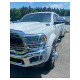 2020 RAM 5500 Laramie Utility Truck