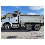 2004 Freightliner FL112
