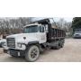 2000 Mack RD690S