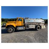 2001 International 2554 Fuel Truck