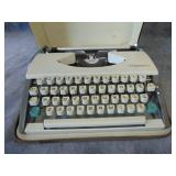 VTG Olympia Typewriter in Case, needs cleaning