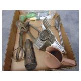 VTG Kitchen Utensils