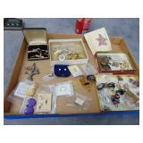 VTG Jewelry: Brooches, Earrings and More