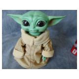 Star Wars Galactic Snackin Grogu Toy