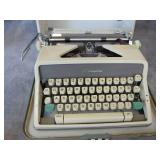 VTG Olympia Typewriter in Case. Needs cleaning