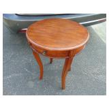 VTG Round Wood End Table w/Drawer