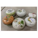 6 Covered Late 19th Century Chinese Dishes