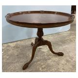 Mahogany Pedestal Round Table