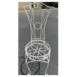 White Painted Iron Planter Chair