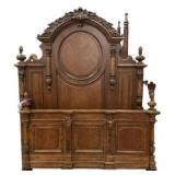 Pulaski Furniture Renaissance Revival 60" Queen B