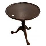 Bombay Tilt Top Pedestal Table 26"h., 24"w