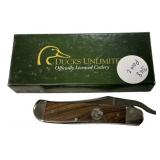 Case XX Ducks Unlimited Russlock Eng Walnut 7195GL