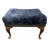Metal Queen Anne Stool 17"h., 25"w