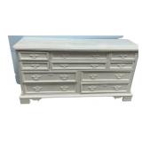 White Painted Wood 10-Drawer Dresser