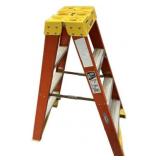 Werner 4ft Fiberglass Step Ladder