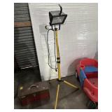 Standing work light