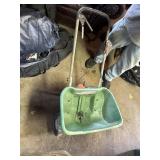 Lawn spreader