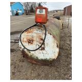 1000 gal fuel tank with pump, works