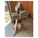 Grinding wheel on stand