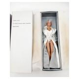 Jason Wu Close-Up Blond Veronique Perrin FR Doll