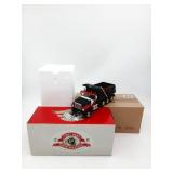 First Gear 1:34 International Paystar Dump Truck