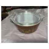 Pyrex 475 2.5 quart casserole dish early A