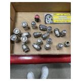 Wheel lug nuts and lock Kit untested