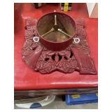Vintage 15x15 cast iron Christmas tree stand with