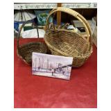 2 baskets and 7x11 canvas art