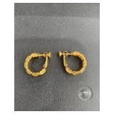 Napier gold tone clip earrings