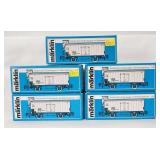 Marklin HO Gauge 2551A, 2552A, 2553A, 2556A, 2557A boxcars with brakeman