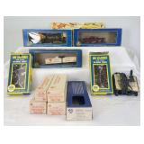 Boxed AHM HO Gauge no. 67923 Santa Fe diesel Kellogg