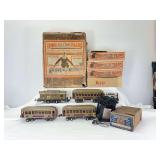 Boxed prewar Lionel O Gauge Outfit No. 98 253 box cab electric loco w/two 610 Pullman and 612 observation