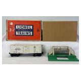 Postwar Lionel O Gauge 3472 automatic refrigerated milk car in original box w/insert & platform