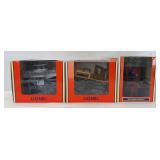 Modern Lionel O Gauge 37102 Watchman Shanty, 81017 and 37100 Barrel Loader Building operating accessories in original boxes